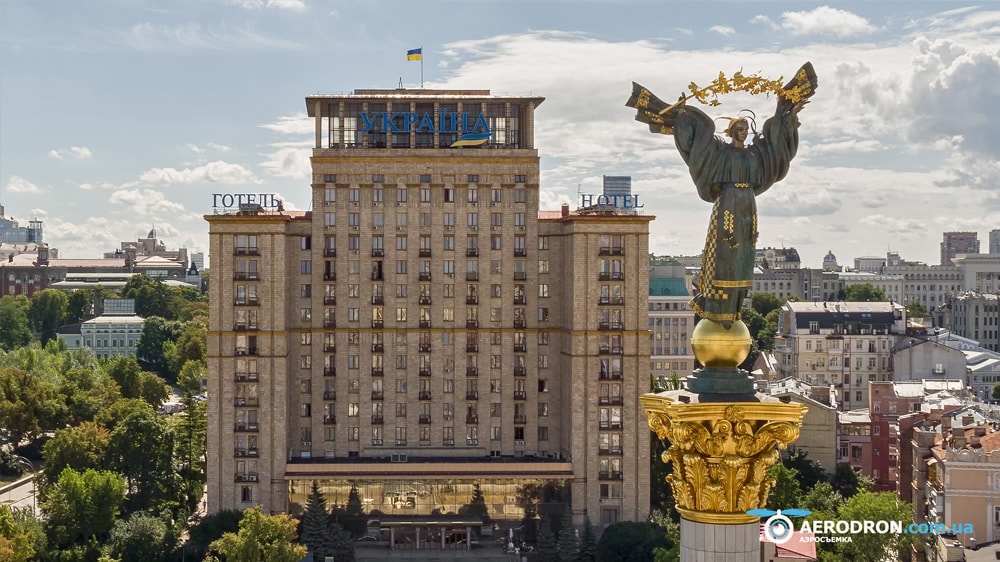  с квадрокоптера (дрона)