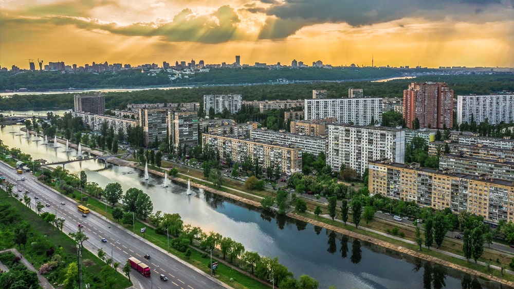  с квадрокоптера (дрона)
